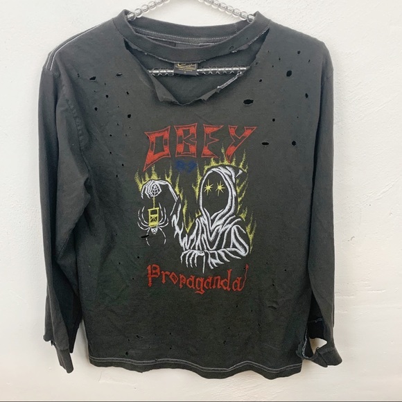 Obey Tops - Obey l Grey Distressed Grim Reaper Graphic T-shirt